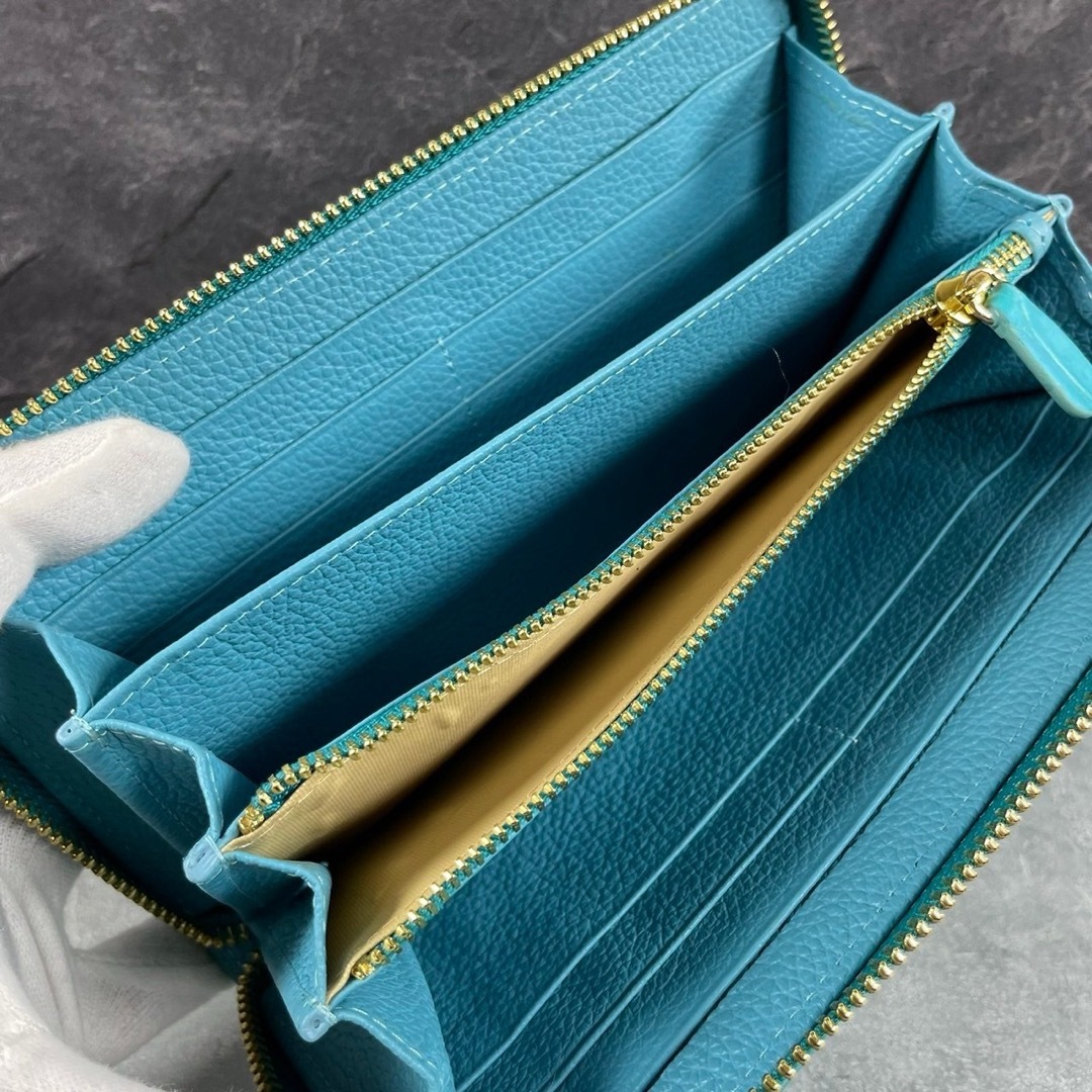 新入荷 クロコダイル 長財布 ターコイズ マット仕上げ 本革 ワニ革 新入荷 クロコダイル 長財布 ターコイズ マット仕上げ 本革 ワニ革