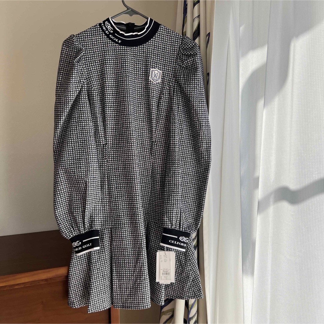 CELFORD GOLF】裏起毛ロゴデザインワンピース CELFORD GOLF】裏起毛ロゴデザインワンピース