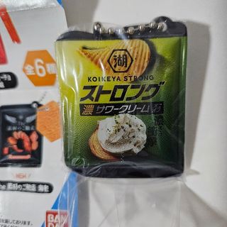 バンダイ(BANDAI)の【🉐新品未開封です！】湖池屋　ガチャガチャ　濃サワークリームオニオン(その他)