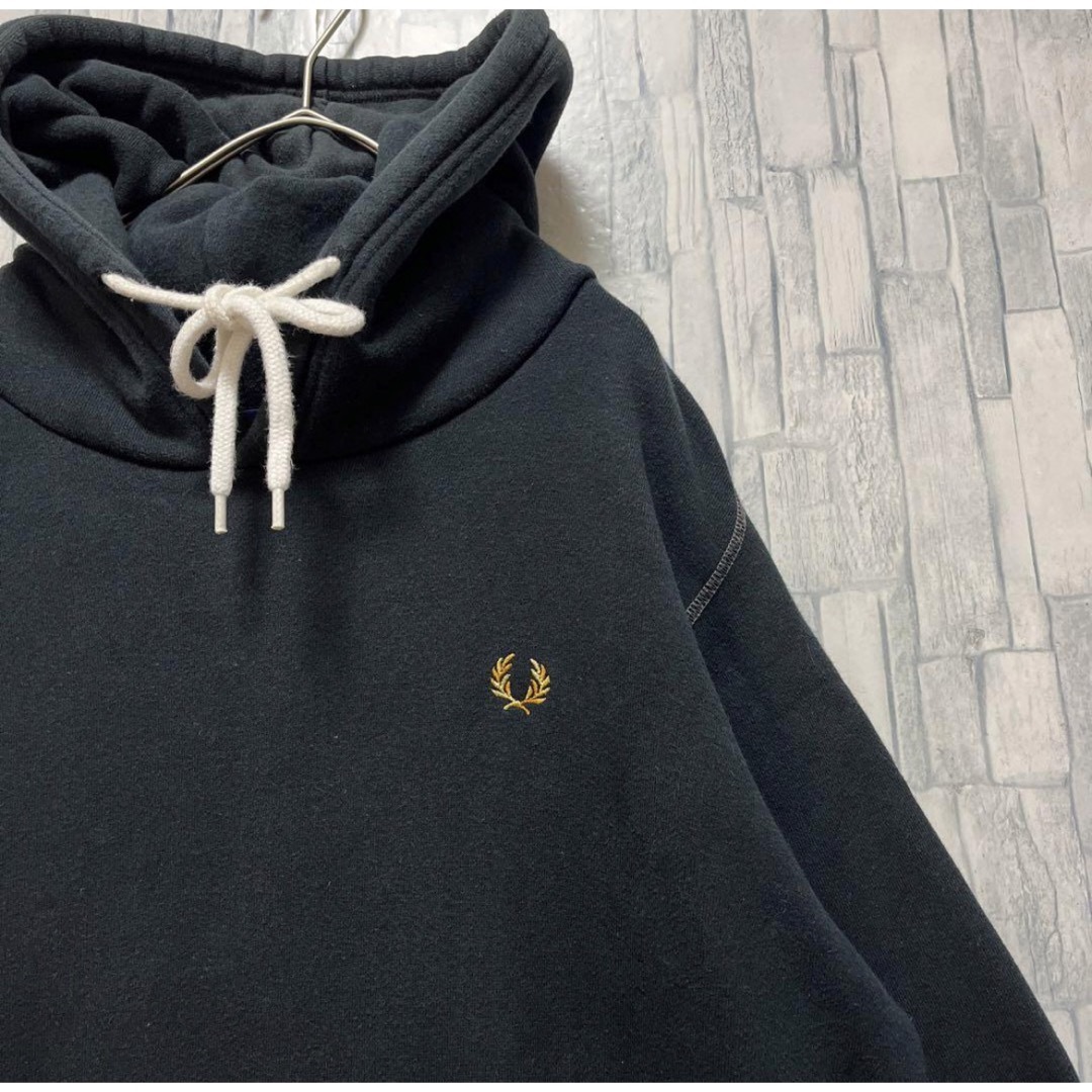 FRED PERRY - フレッドペリー パーカー スウェット 刺繍ロゴ L FRED PERRY - フレッドペリー パーカー スウェット 刺繍ロゴ L