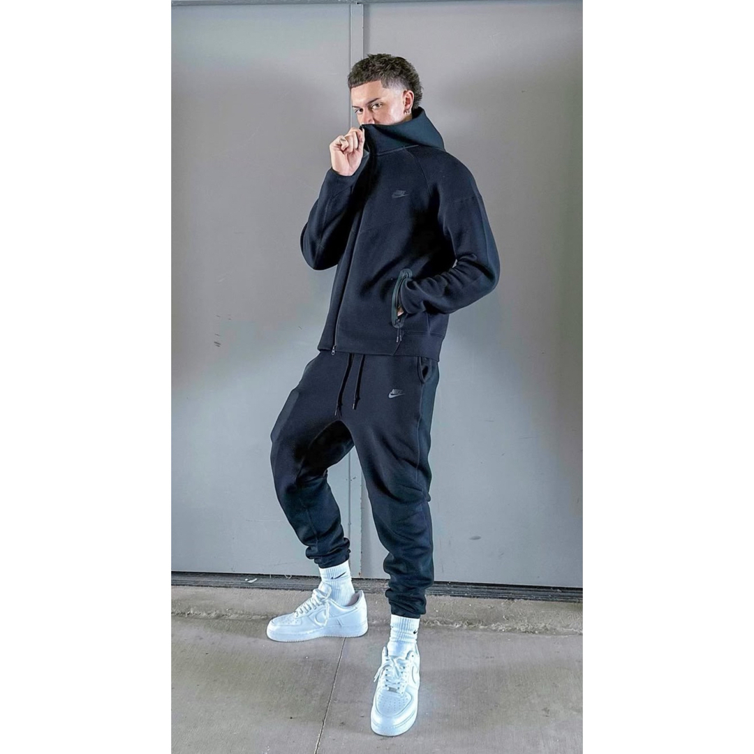 NIKE - メンズ 現行テックフリース ブラック セットアップ NIKE - メンズ 現行テックフリース ブラック セットアップ