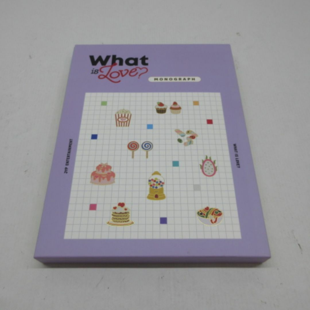 TWICE - フォトカ付き TWICE MONOGRAPH What is Love?
