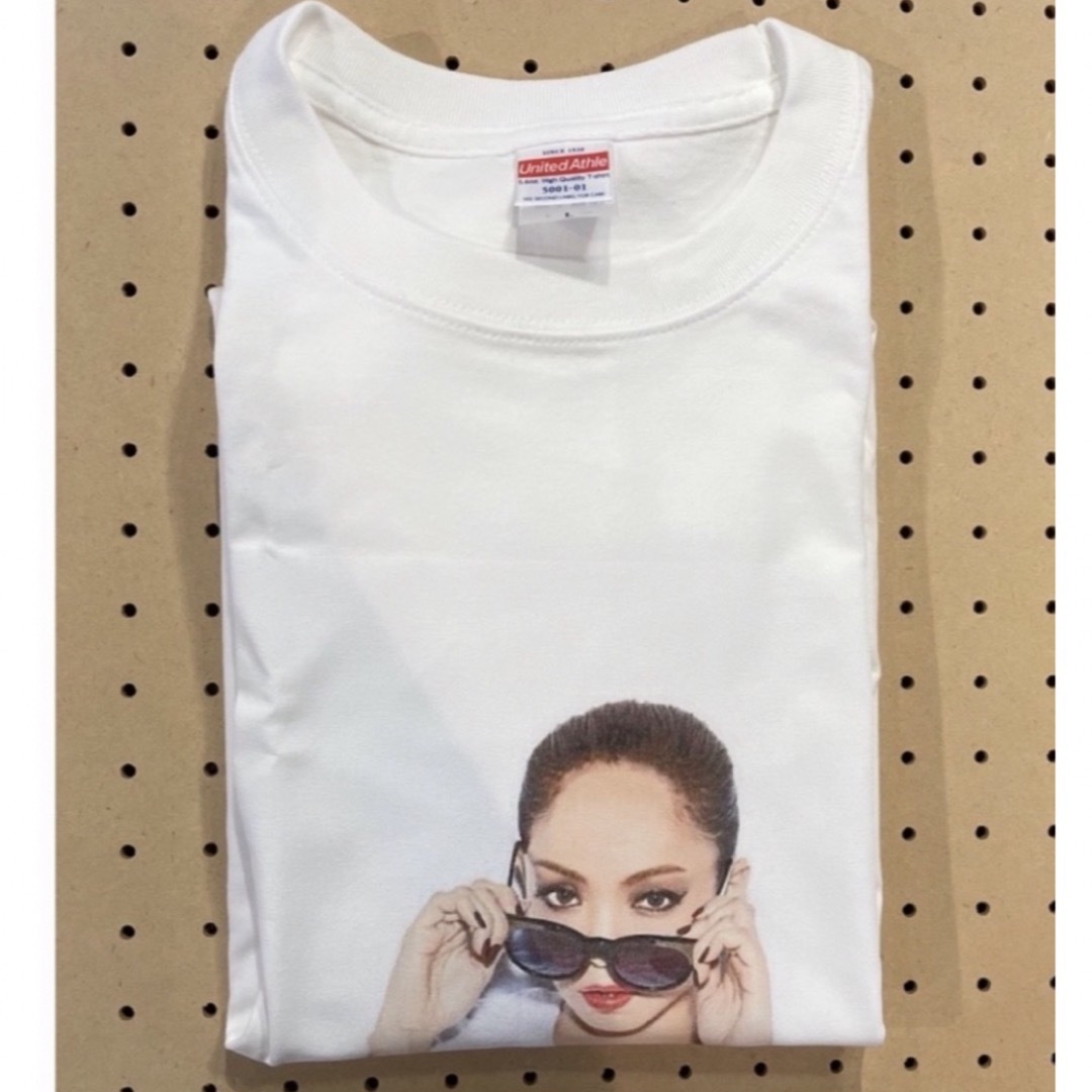 安室奈美恵 Tシャツ L 新品 未使用の通販 by yyy|ラクマ 安室奈美恵 Tシャツ L 新品 未使用の通販 by yyy|ラクマ