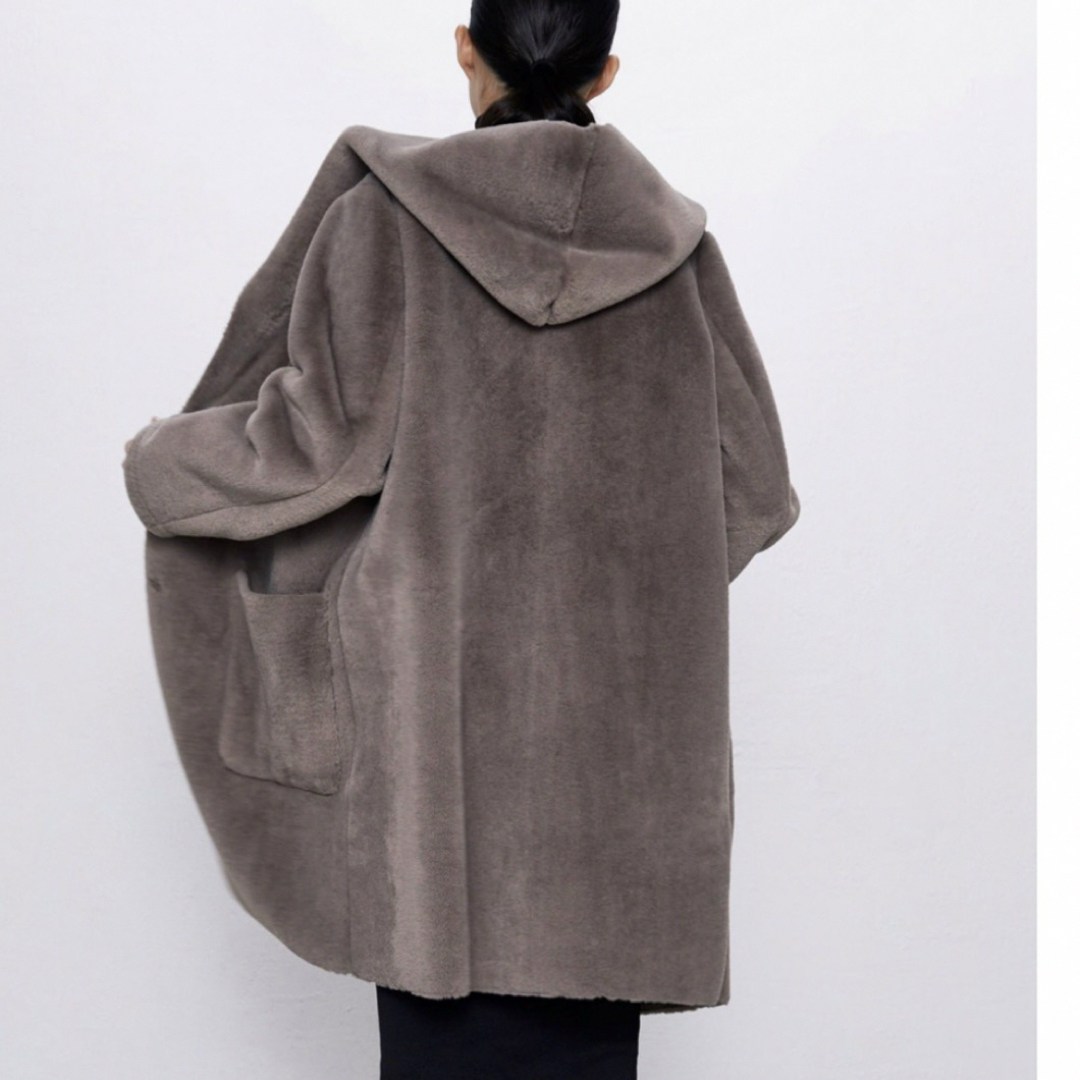 ZARA - ZARA フェイクファー リバーシブルコートの通販 by ふわ ZARA - ZARA フェイクファー リバーシブルコートの通販 by ふわ