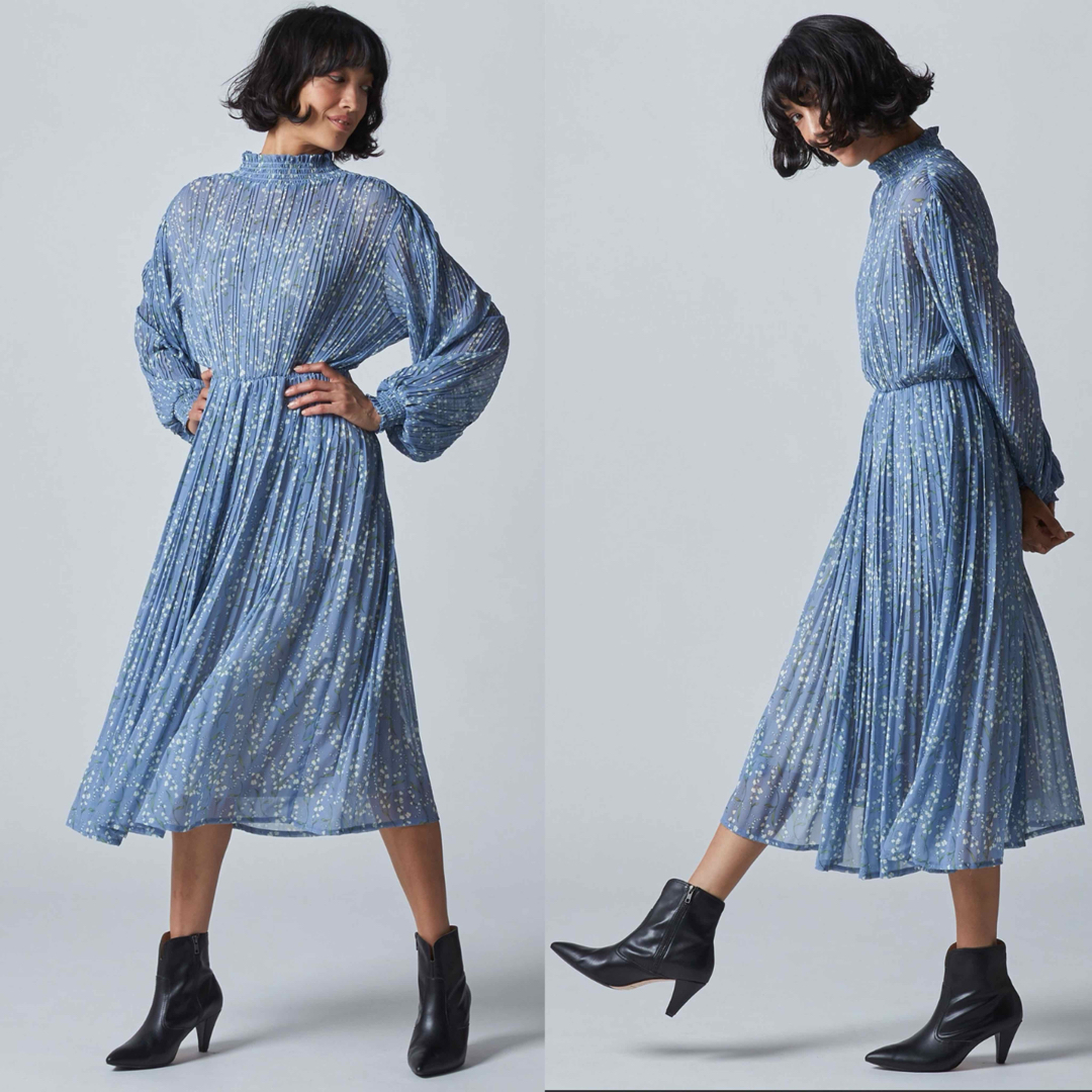 未使用Sov. 田中みな実さんlily bell 水色シフォンワンピース 未使用Sov. 田中みな実さんlily bell 水色シフォンワンピース