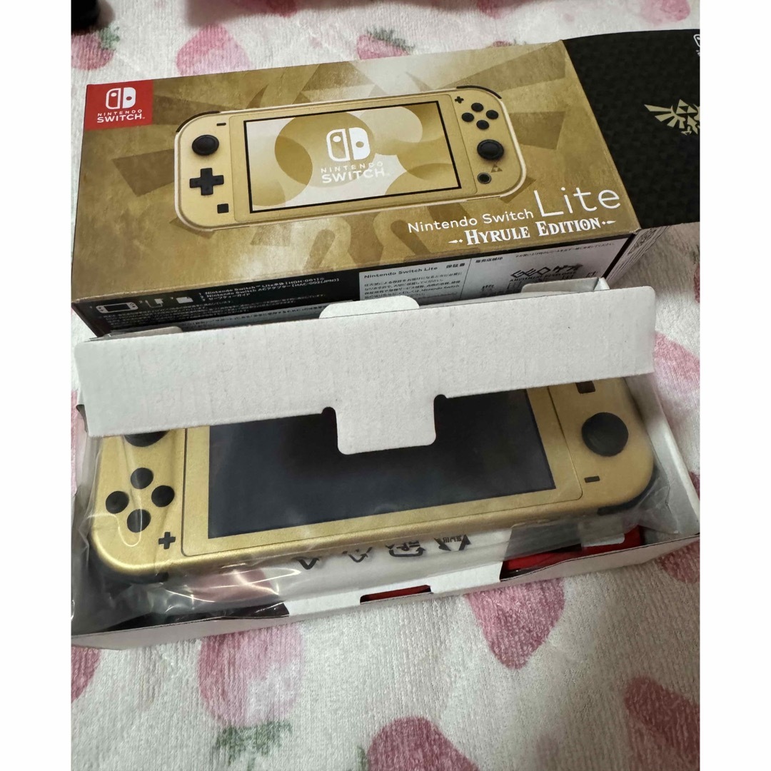 Switch Lite本体 ハイラルエディション(Nintendo Switch Lite Switch Lite本体 ハイラルエディション(Nintendo Switch Lite