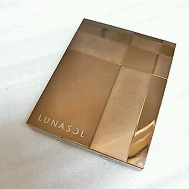 LUNASOL(ルナソル)のreeloo様専用♡LUNASOL カラーリングチークスN   コスメ/美容のベースメイク/化粧品(チーク)の商品写真