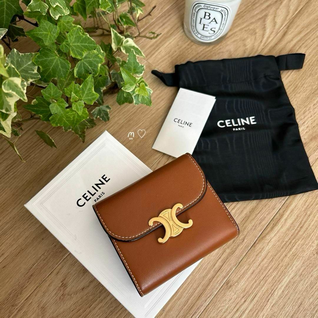 CELINE セリーヌ トリオンフ 残 スモールフラップウォレット 三 CELINE セリーヌ トリオンフ 残 スモールフラップウォレット 三