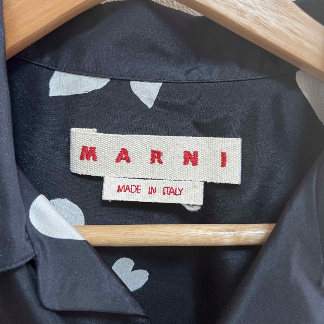MARNI - MARNI マルニ ハートシルクシャツ CUMU0213A4 23AWの MARNI - MARNI マルニ ハートシルクシャツ CUMU0213A4 23AWの