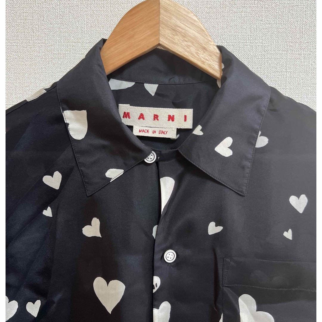 MARNI - MARNI マルニ ハートシルクシャツ CUMU0213A4 23AWの MARNI - MARNI マルニ ハートシルクシャツ CUMU0213A4 23AWの