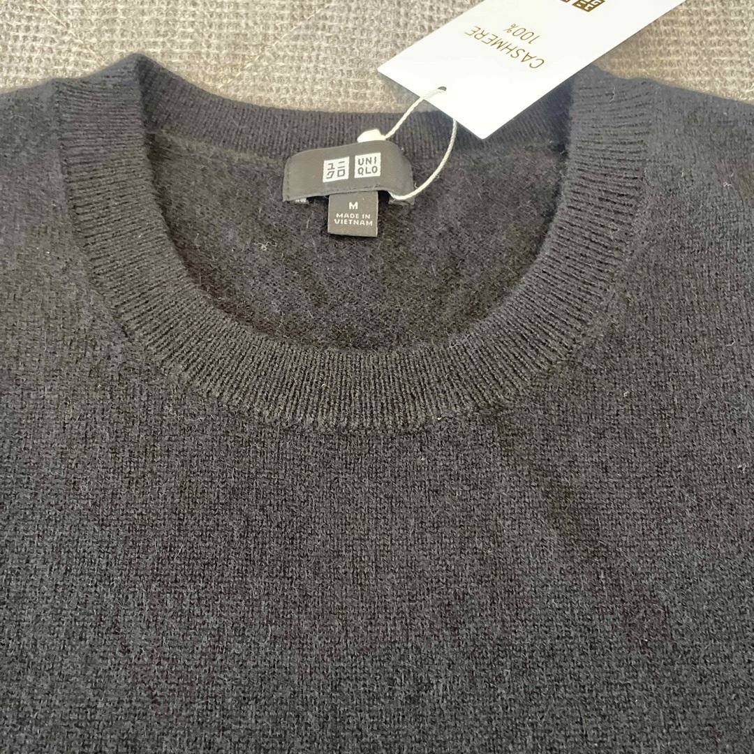 UNIQLO - UNIQLOカシミヤクルーネックセーターの通販 by ちなち UNIQLO - UNIQLOカシミヤクルーネックセーターの通販 by ちなち