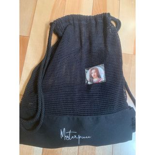 トゥワイス(TWICE)のTWICE misamo ナップサック＆サナちゃんバッチ　新品です(その他)