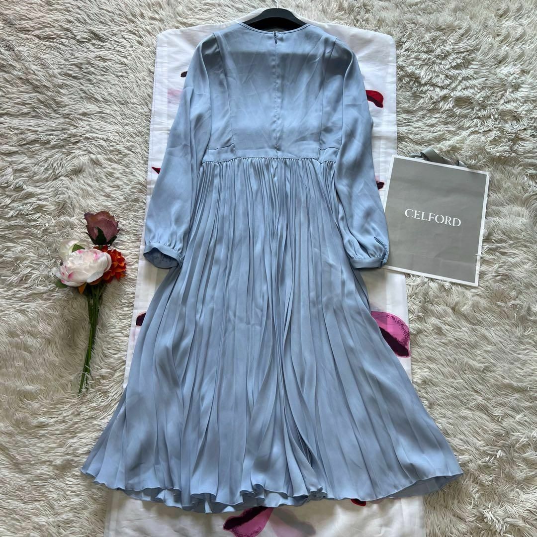CELFORD - 【美品】CELFORD ロングワンピース 水色 プリーツ CELFORD - 【美品】CELFORD ロングワンピース 水色 プリーツ