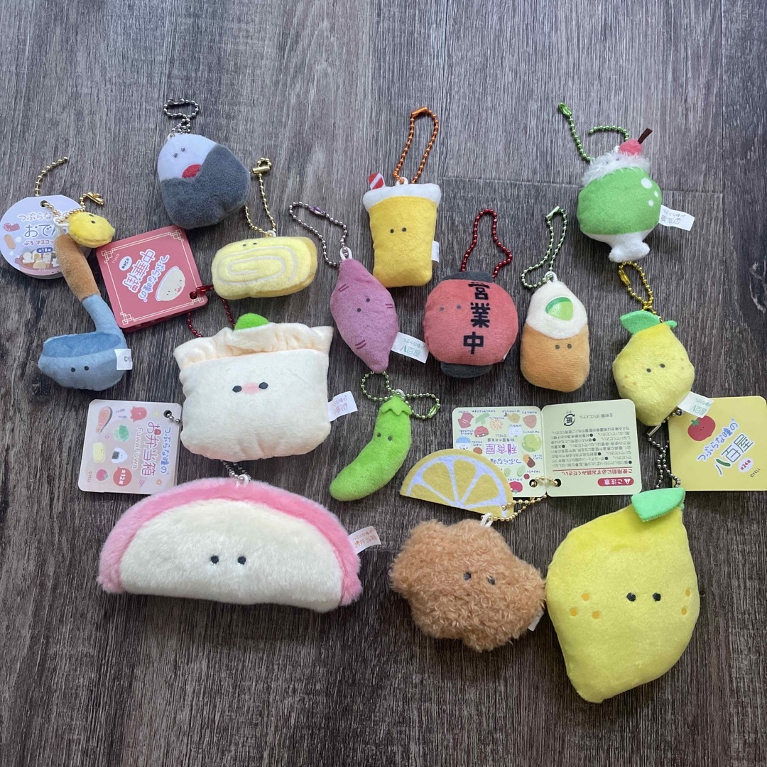 新品】つぶらな瞳 キーホルダーの通販 by surume's shop|ラクマ 新品】つぶらな瞳 キーホルダーの通販 by surume's shop|ラクマ