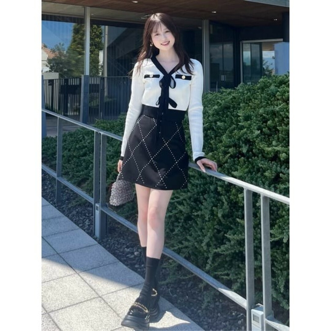 rienda - 新品 riendaラインストーンミニジャストウエストスコ rienda - 新品 riendaラインストーンミニジャストウエストスコ