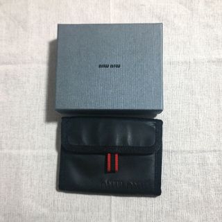 MIU MIU(折り財布)のフリマアイテム一覧 MIU MIU(折り財布)のフリマアイテム一覧