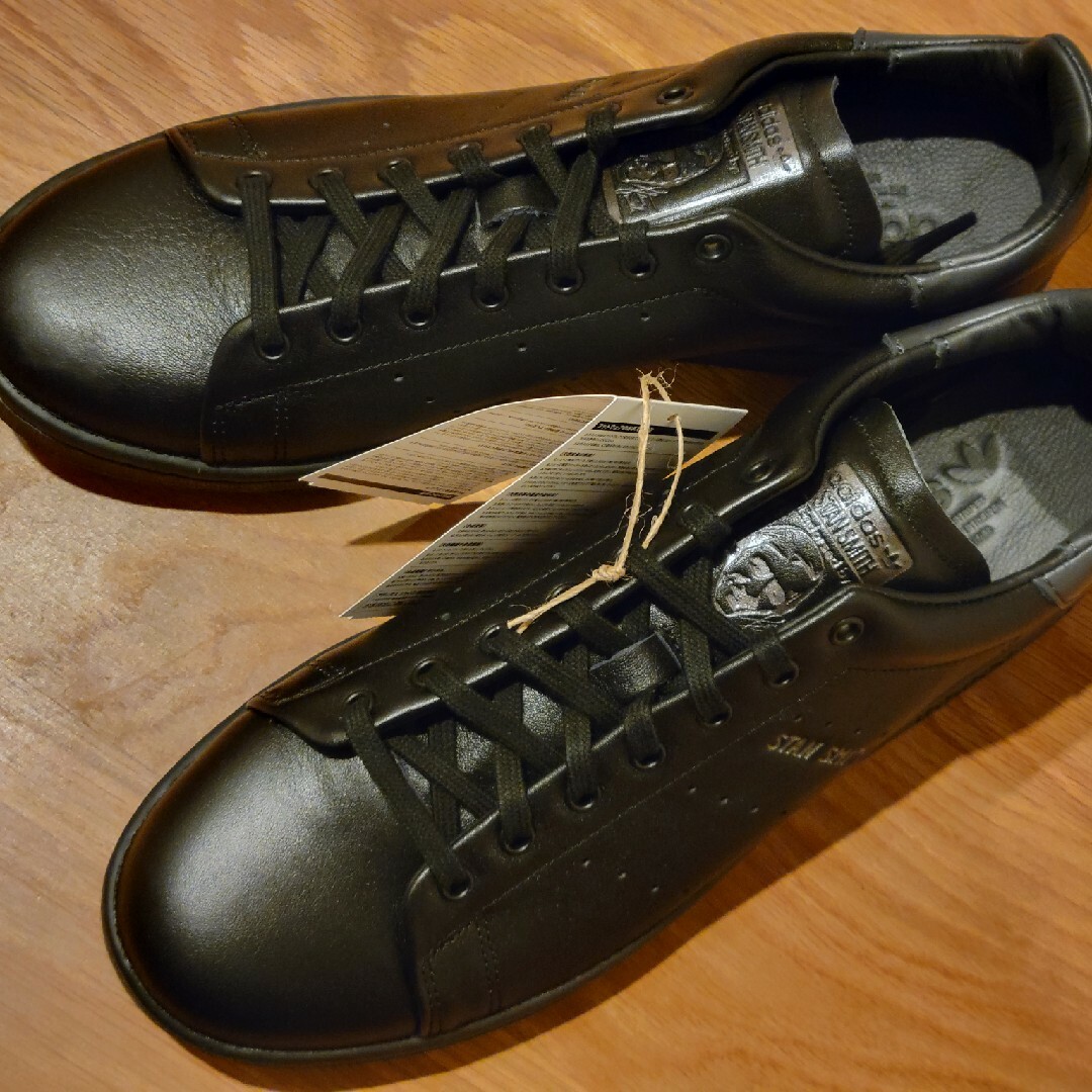 adidas(アディダス)の【完売】STAN SMITH LUX スタン スミス ラックス 黒 27.0新品 メンズの靴/シューズ(スニーカー)の商品写真