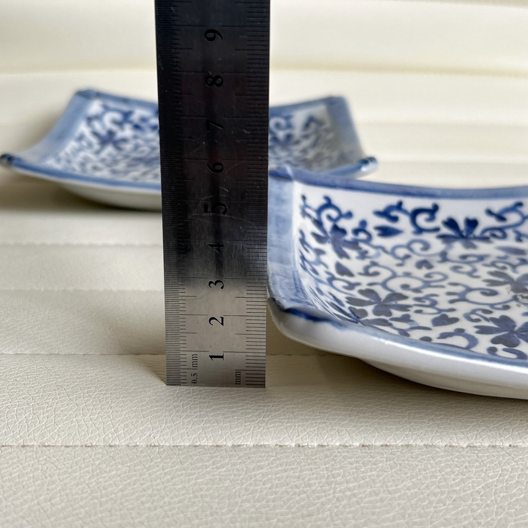 美濃焼 - 美濃焼 風趣 染付花唐草 角皿 2枚セット 銘々皿 和食器 美濃焼 - 美濃焼 風趣 染付花唐草 角皿 2枚セット 銘々皿 和食器