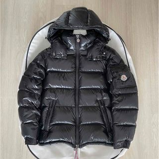 MONCLER(ダウンジャケット)のフリマアイテム一覧 MONCLER(ダウンジャケット)のフリマアイテム一覧