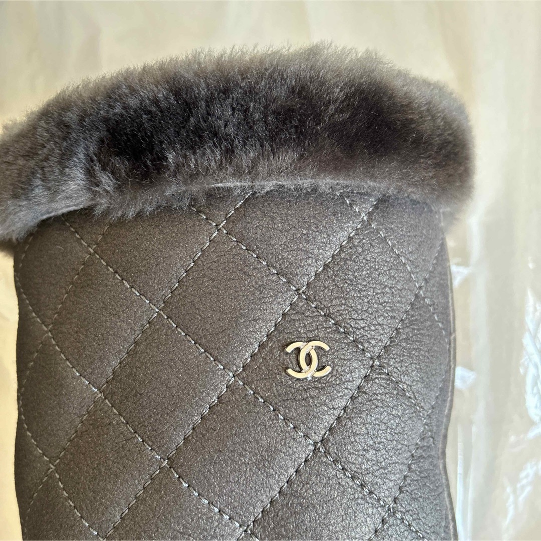 希少 シャネル CHANEL ブーツ 内側総ファー サイズ38 希少 シャネル CHANEL ブーツ 内側総ファー サイズ38