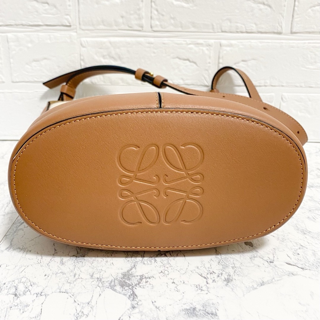 LOEWE - 【限界価格】ロエベ LOEWE ショルダーバッグ アナグラム LOEWE - 【限界価格】ロエベ LOEWE ショルダーバッグ アナグラム
