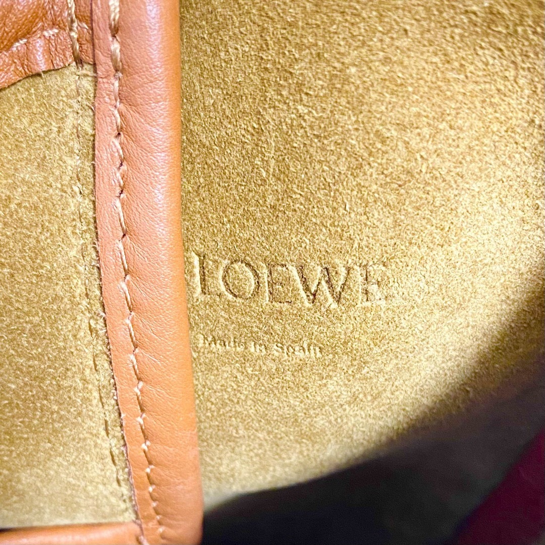 LOEWE - 【限界価格】ロエベ LOEWE ショルダーバッグ アナグラム LOEWE - 【限界価格】ロエベ LOEWE ショルダーバッグ アナグラム