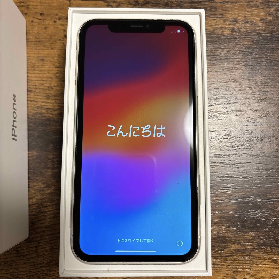 Apple(アップル)の【くまき様専用】アップル iPhone11 64GB ホワイト  スマホ/家電/カメラのスマートフォン/携帯電話(スマートフォン本体)の商品写真