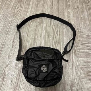 STONE ISLAND(バッグ)のフリマアイテム一覧 STONE ISLAND(バッグ)のフリマアイテム一覧