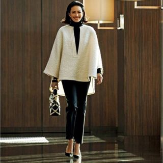 VALENTINO(ポンチョ)のフリマアイテム一覧 VALENTINO(ポンチョ)のフリマアイテム一覧