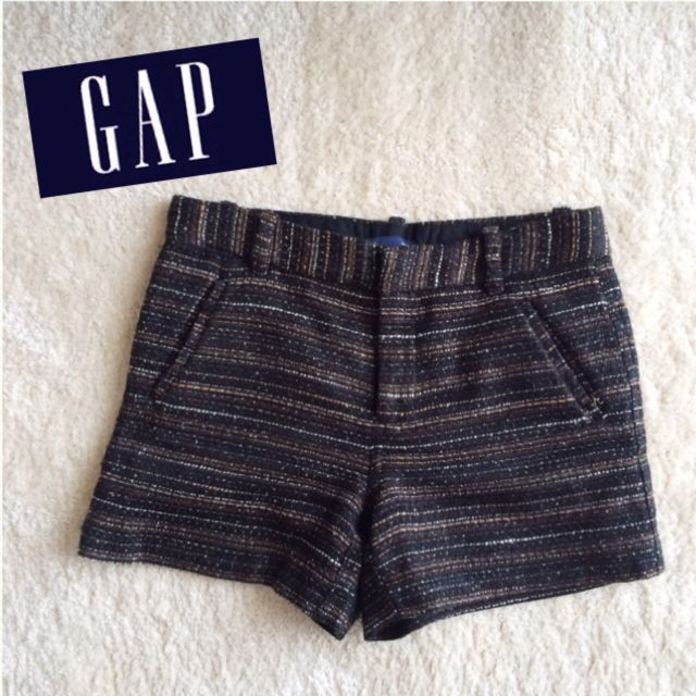 GAP(ギャップ)のGAP ツイードショートパンツ★送料込 レディースのパンツ(ショートパンツ)の商品写真