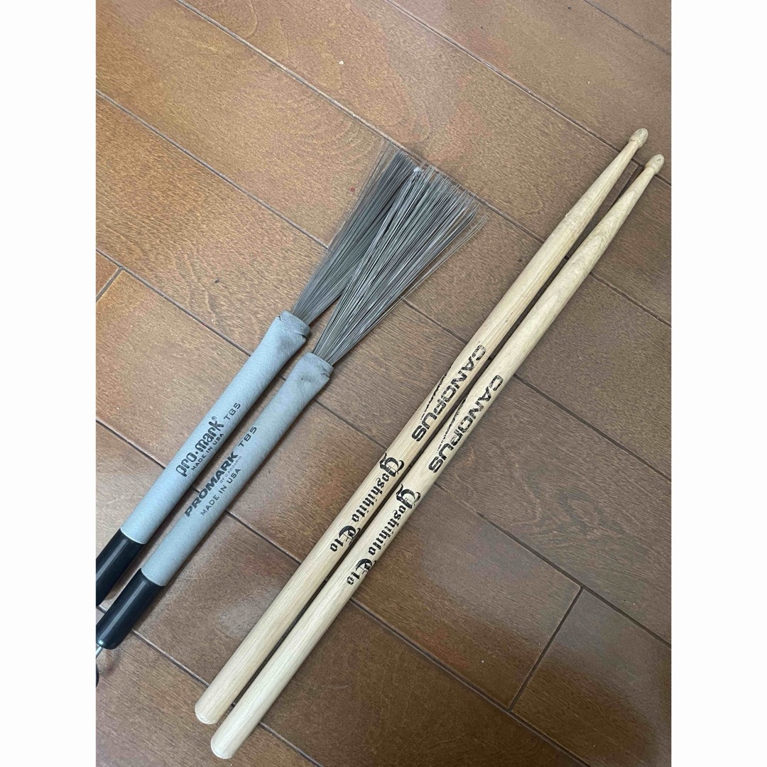 ドラムスティック 金属 木 楽器のドラム(スティック)の商品写真