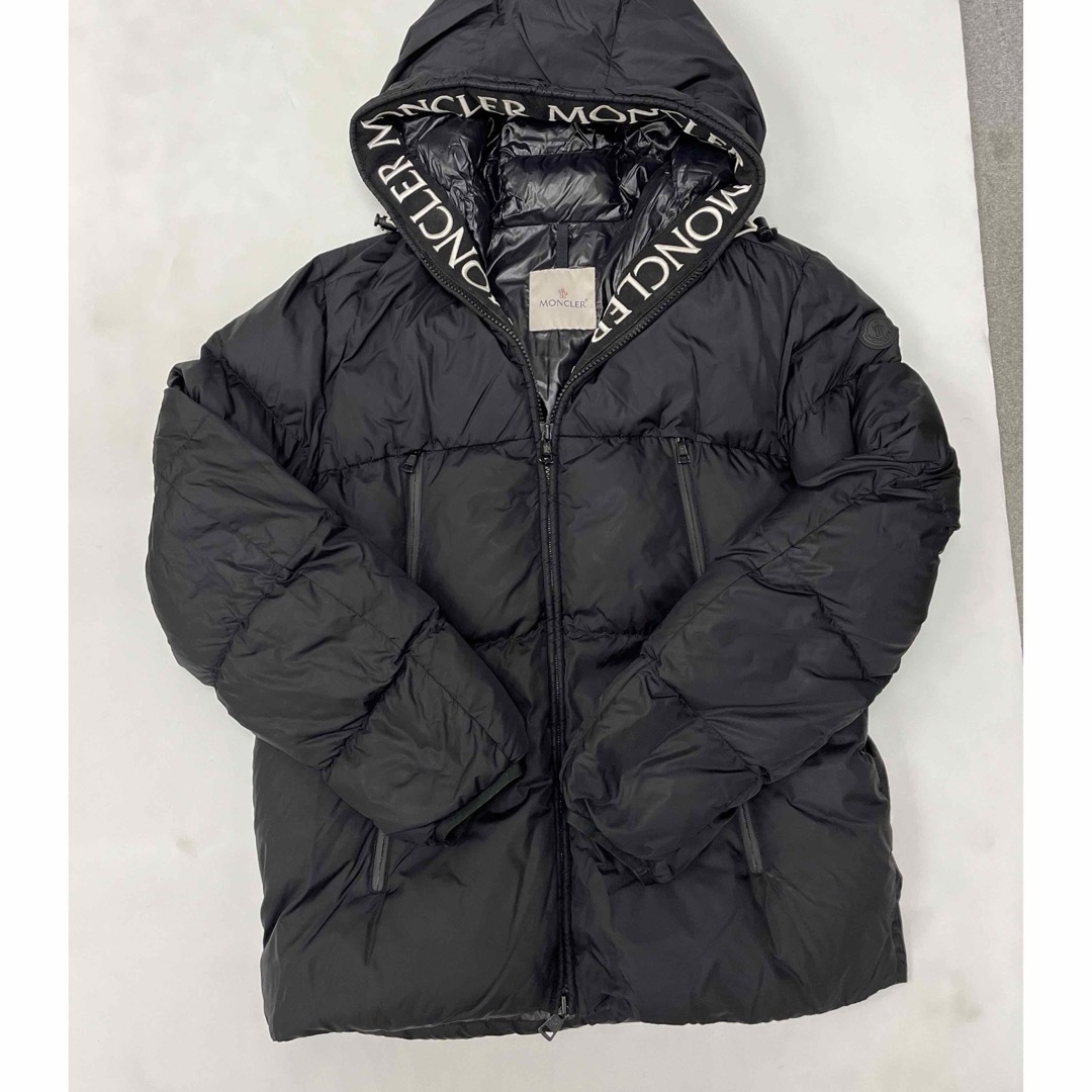 MONCLER - 美品 モンクレール MONTCLA モンクラー ダウン サイズ MONCLER - 美品 モンクレール MONTCLA モンクラー ダウン サイズ