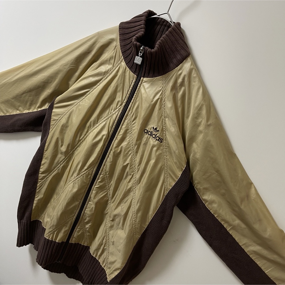 adidas - 90s】アディダス刺繍トラックジャケット古着ジャージ adidas - 90s】アディダス刺繍トラックジャケット古着ジャージ
