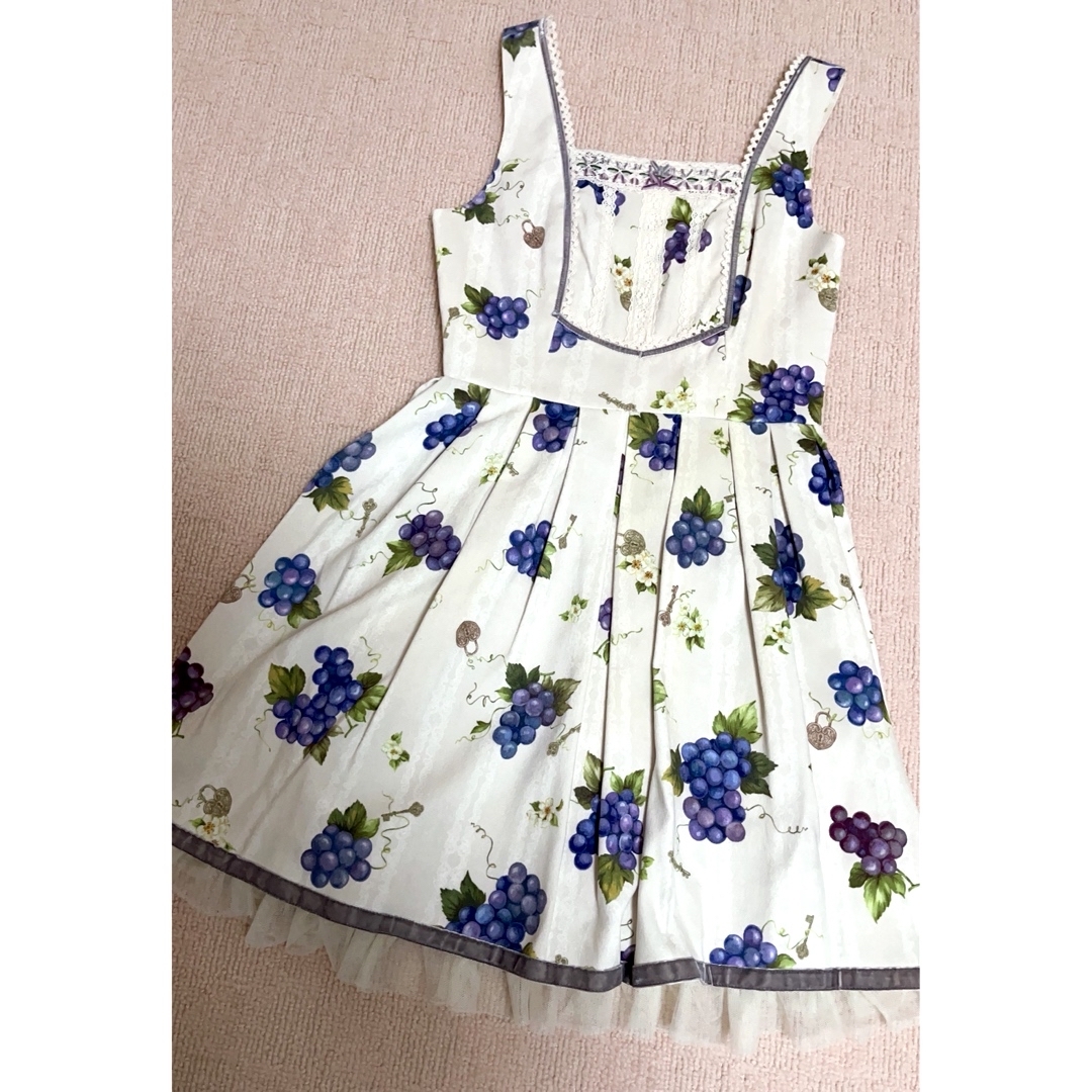 Secret Honey - シークレットハニー ☆ ぶどう 柄 ワンピースの Secret Honey - シークレットハニー ☆ ぶどう 柄 ワンピースの