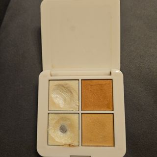 コスメキッチン(Cosme Kitchen)のrms beautyルミナイザークワッド4.8g(フェイスカラー)