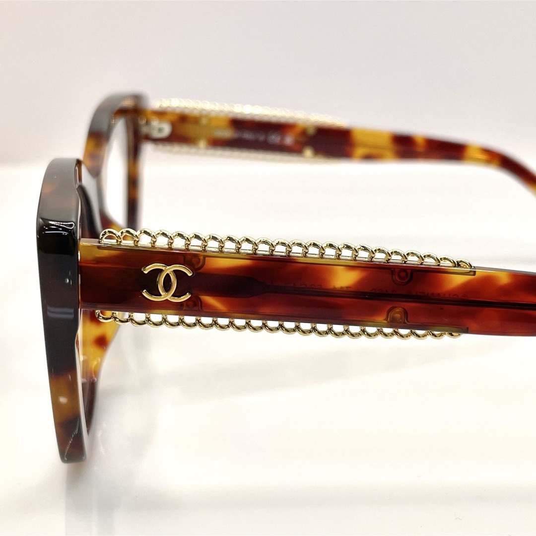 CHANEL 眼鏡用フレーム 新作 テンプルチェーン使用ココマーク付 CHANEL 眼鏡用フレーム 新作 テンプルチェーン使用ココマーク付