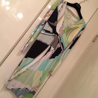 エミリオプッチ(EMILIO PUCCI)の試着のみ 美品 EMILIOPUCCI ワンピース (ひざ丈ワンピース)