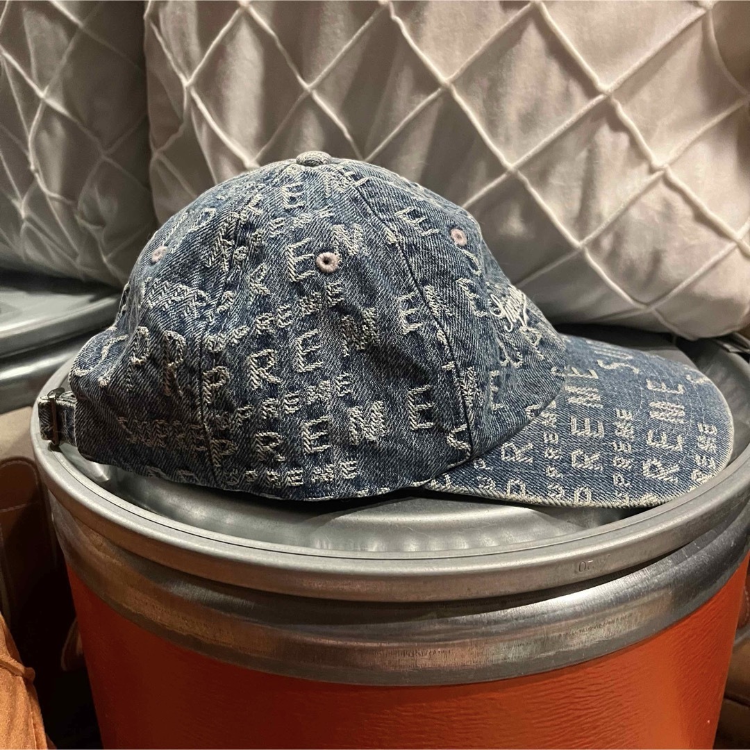 Supreme - supreme ロゴ デニム キャップ モノグラム 刺繍 Supreme - supreme ロゴ デニム キャップ モノグラム 刺繍