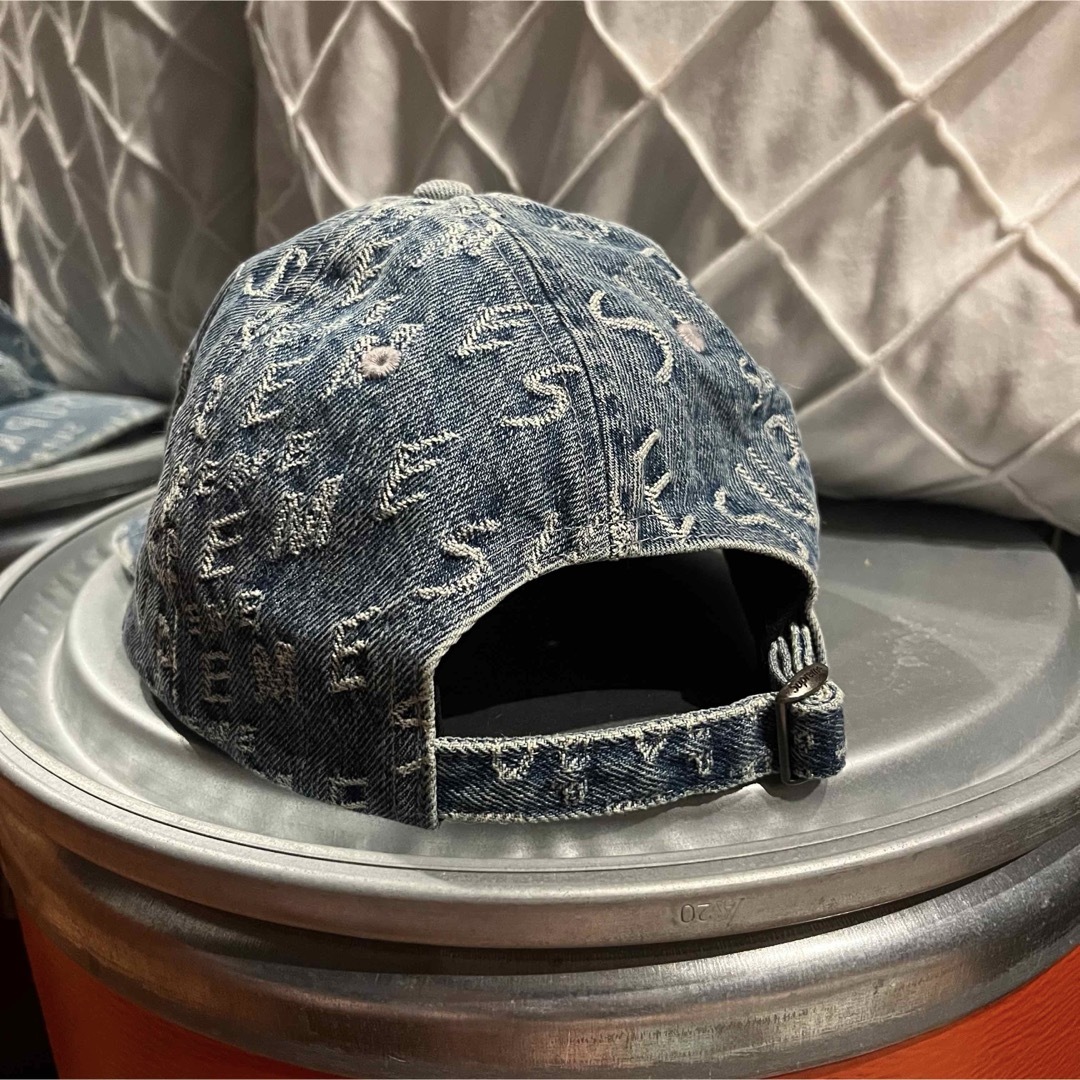 Supreme - supreme ロゴ デニム キャップ モノグラム 刺繍 Supreme - supreme ロゴ デニム キャップ モノグラム 刺繍