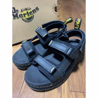 Dr.Martens(サンダル)のフリマアイテム一覧 Dr.Martens(サンダル)のフリマアイテム一覧