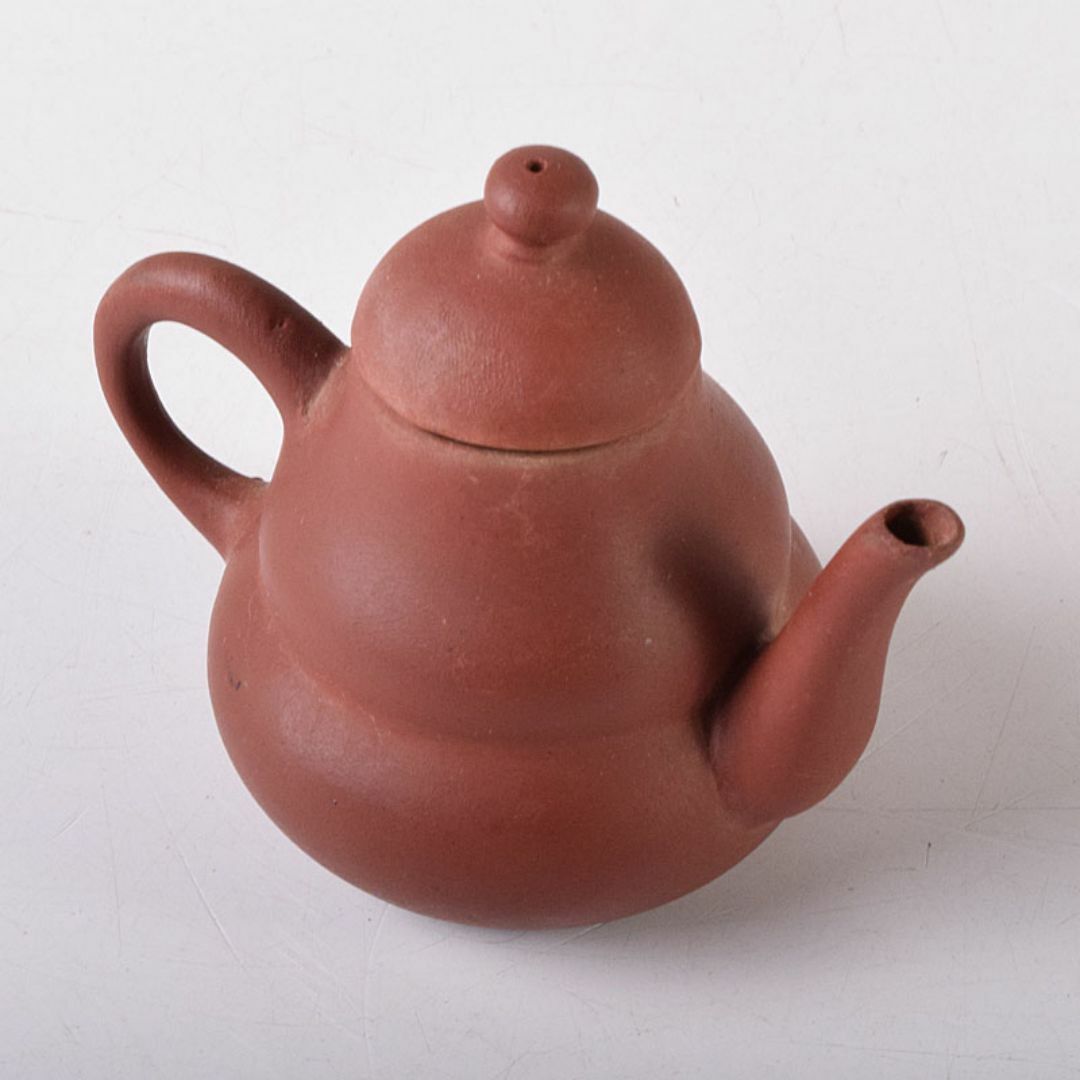 中国 紫砂 朱泥 小さな急須 茶壷 在銘 C R7935 中国 紫砂 朱泥 小さな急須 茶壷 在銘 C R7935