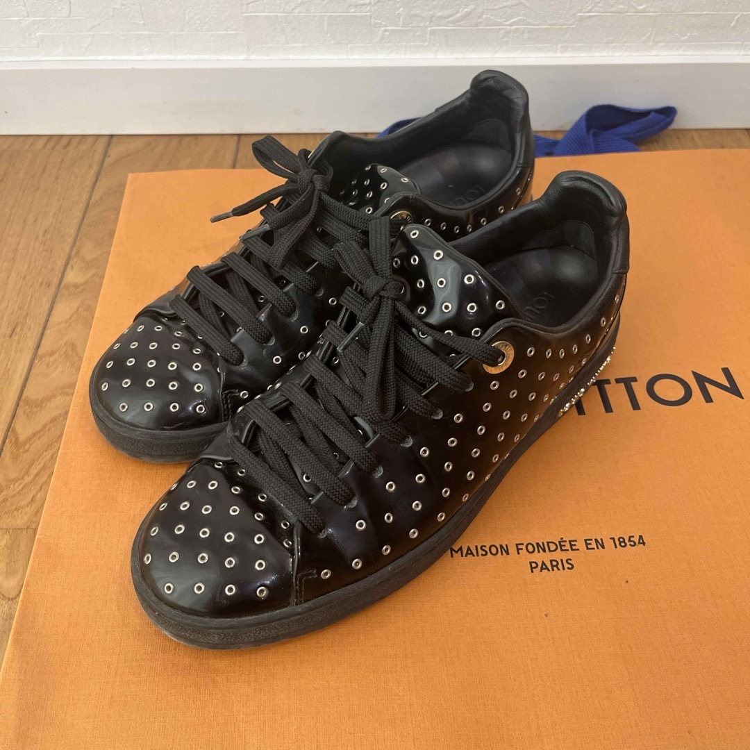 Louis Vuitton レディーススニーカー 黒ゴールド Louis Vuitton レディーススニーカー 黒ゴールド