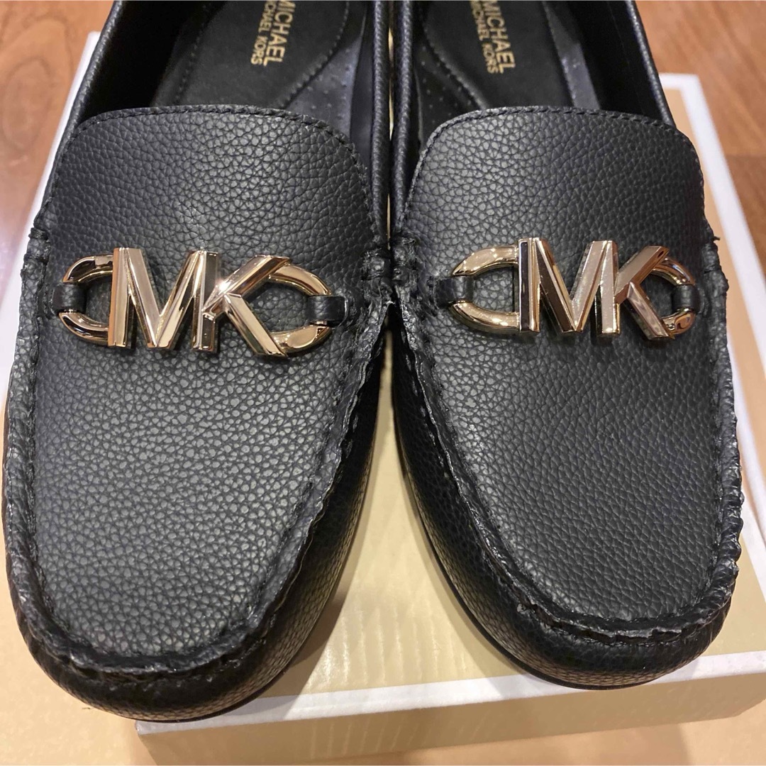 MICHAEL KORS - 新品未使用⭐︎Michael kors ローファー 黒24cm MICHAEL KORS - 新品未使用⭐︎Michael kors ローファー 黒24cm