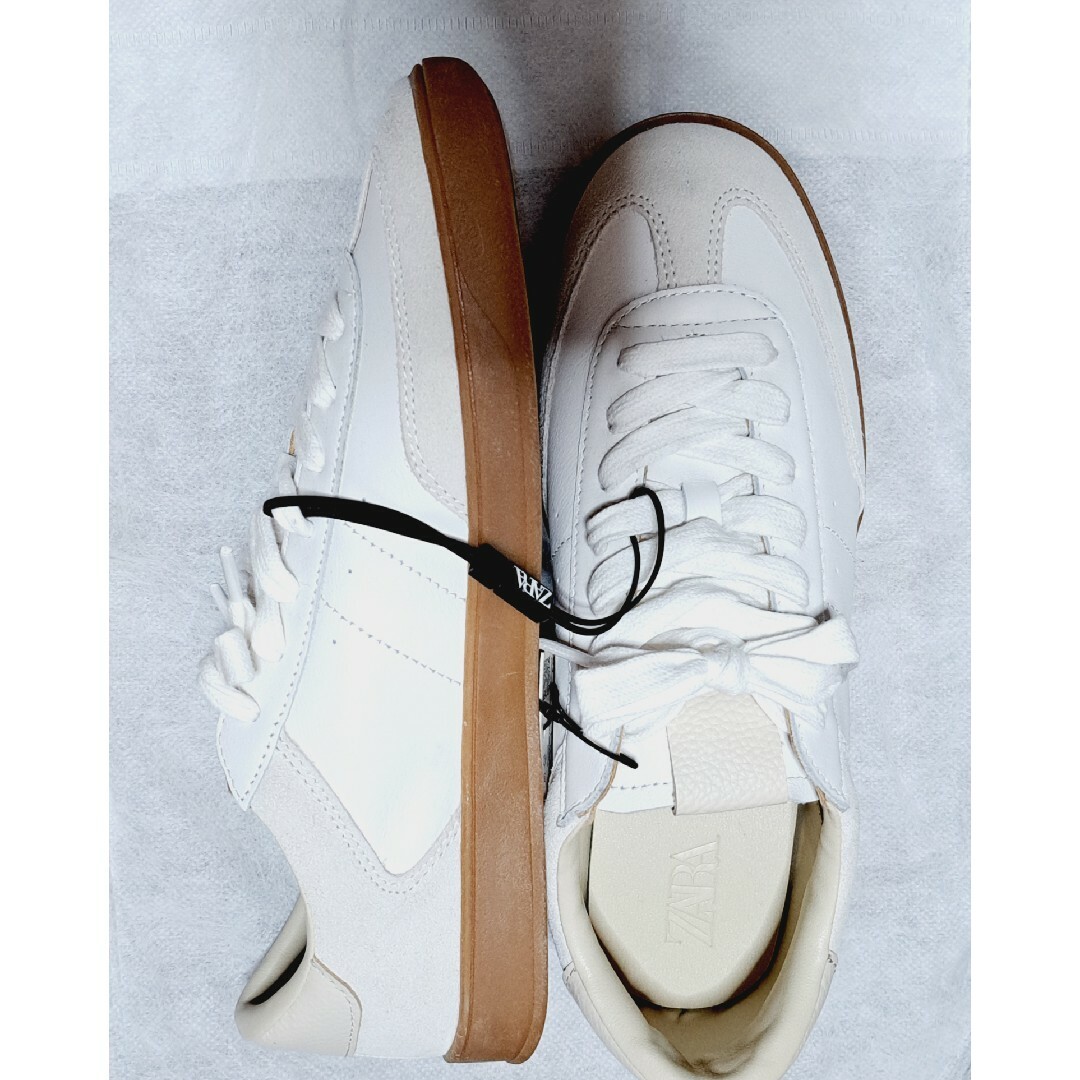ZARA - レザースニーカー ZARAの通販 by エム♡'s shop|ザラ ZARA - レザースニーカー ZARAの通販 by エム♡'s shop|ザラ