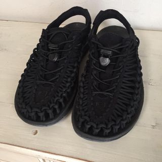 キーン(KEEN)のKEENサンダル「ユニーク」ブラック 23.5センチ(サンダル)