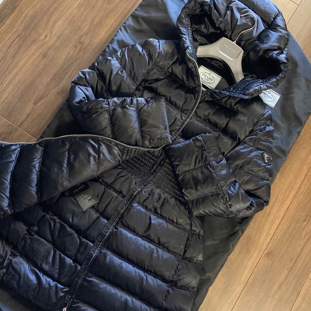PRADA - 美品 プラダ人気ロングギャザーコート フード付き PRADA - 美品 プラダ人気ロングギャザーコート フード付き