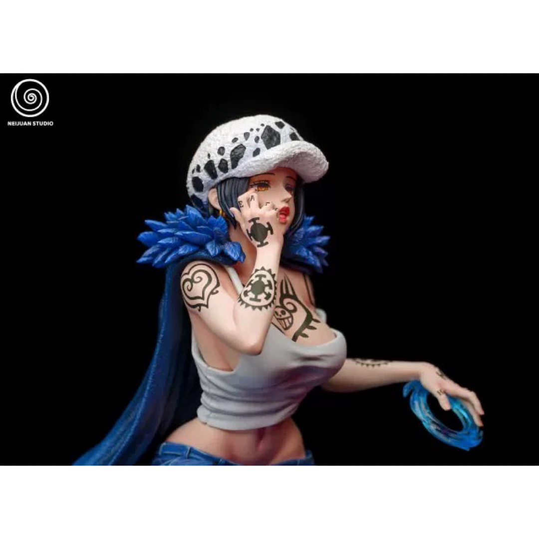 ONEPIECE トラファルガーロー 女体化 ガレージキット フィギュア ONEPIECE トラファルガーロー 女体化 ガレージキット フィギュア