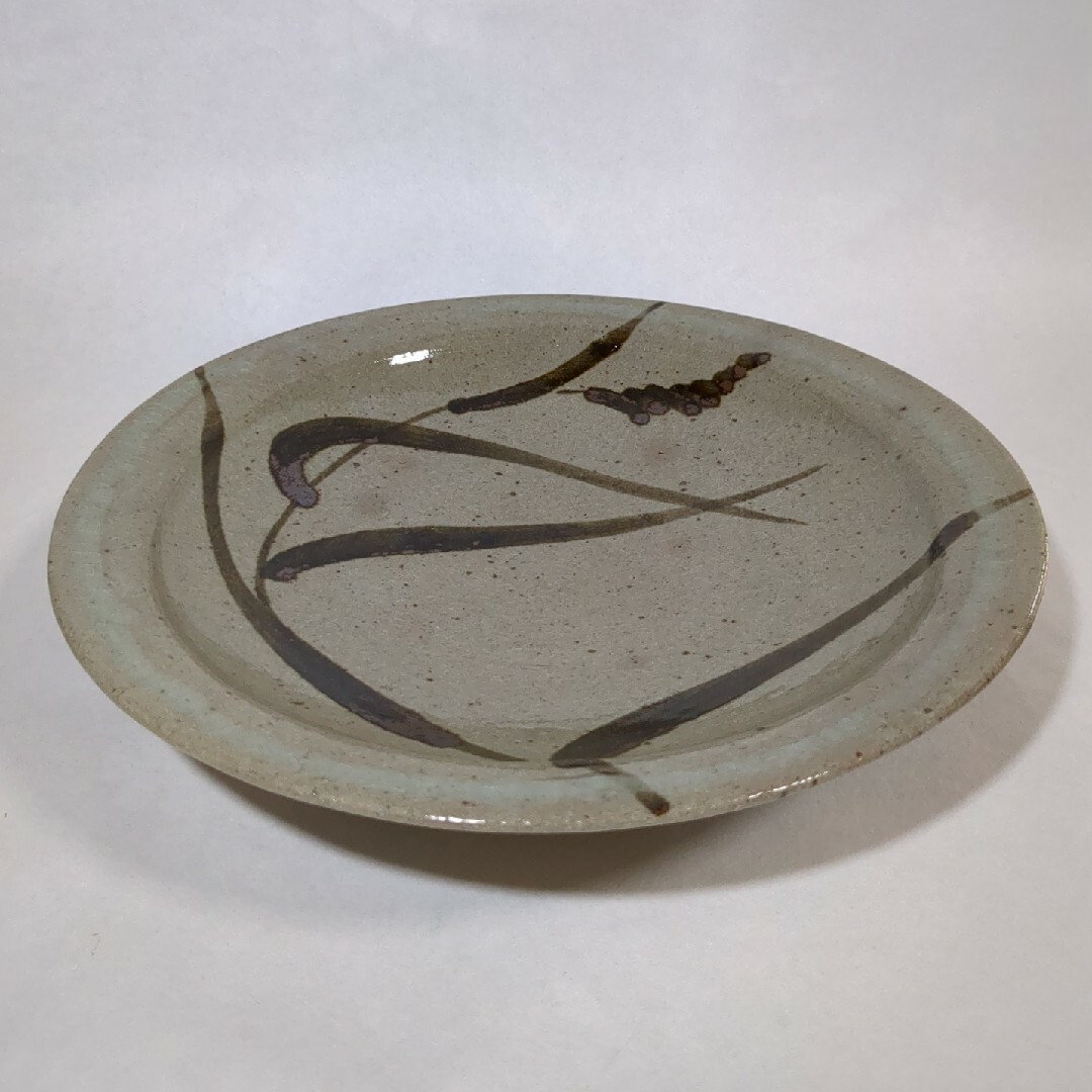 唐津焼 中里太郎右衛門窯 絵唐津皿 直径25cm 大皿 美品の通販 by 唐津焼 中里太郎右衛門窯 絵唐津皿 直径25cm 大皿 美品の通販 by