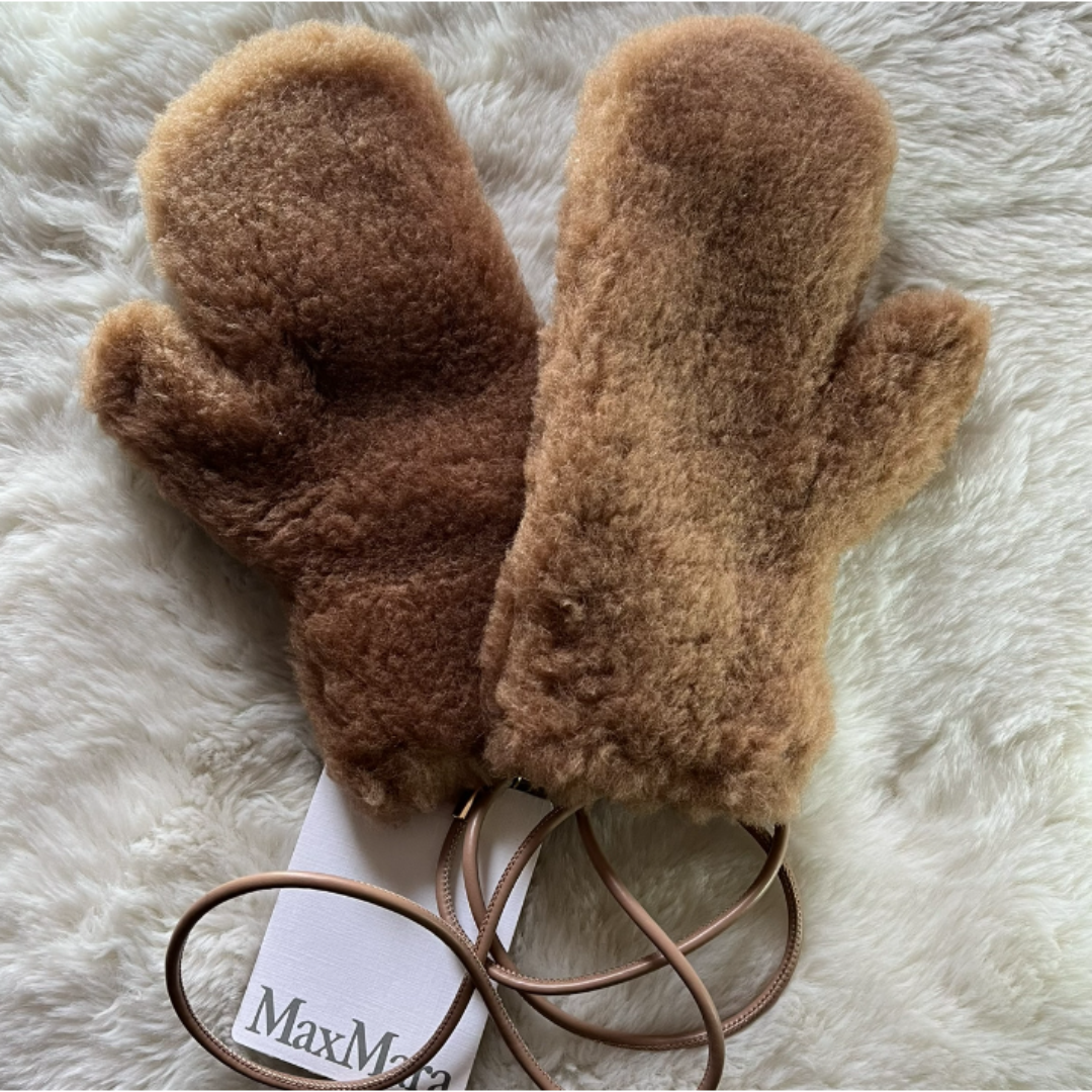【新品未使用タグ付き】Max Mara  テディベア ミトン 楽天市場】【8/1～3限定・最大2万円OFFクーポン配布中】MAX MARA