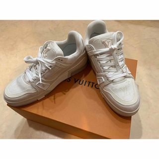 LOUIS VUITTON - 【未使用/完売品】LVトレイナー ルイヴィトンの LOUIS VUITTON - 【未使用/完売品】LVトレイナー ルイヴィトンの